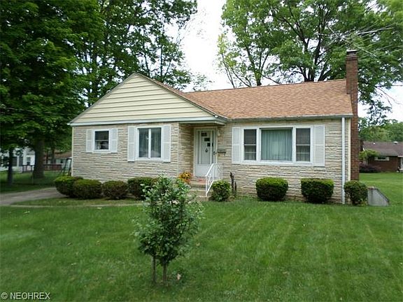 4th image of 720 Canterbury Ln