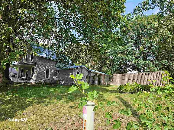 3rd image of 708 S Avenue B