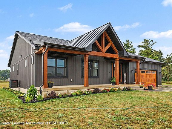 2nd image of 10933 S Wacousta Rd