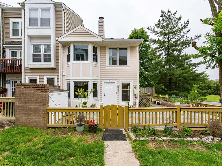 6016 Sunset Ridge Ct — Photo 1