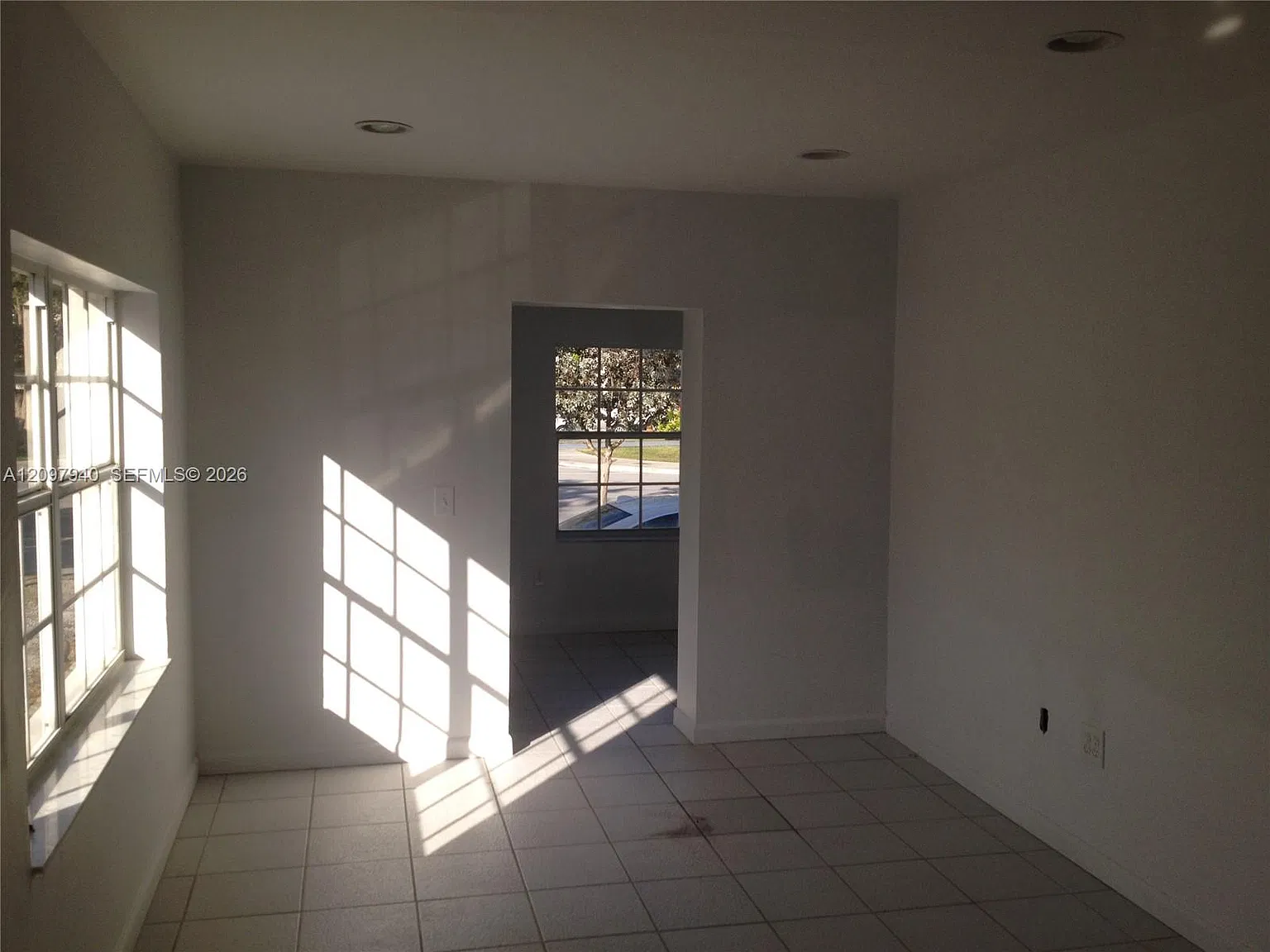 Coral Way Park Sec B — Photo 3