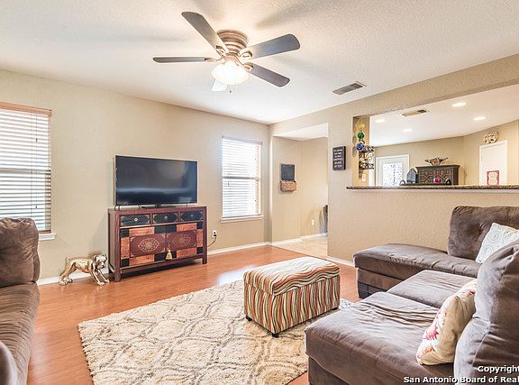5th image of 4323 Ivan Dr