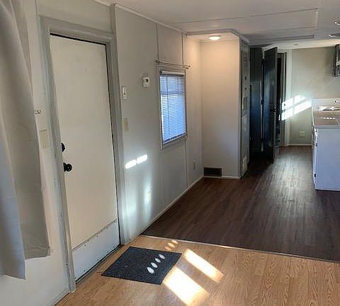 4th image of 436 W Union St Lot 3