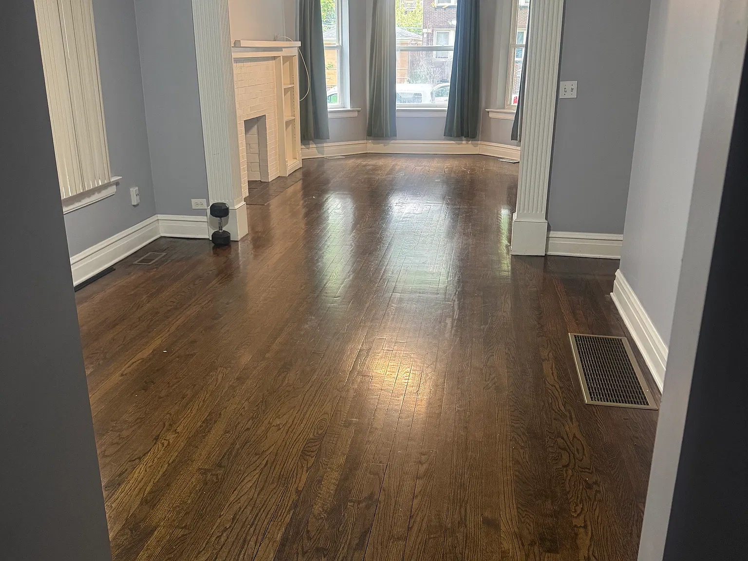3 bed, $1,950 — Photo 2