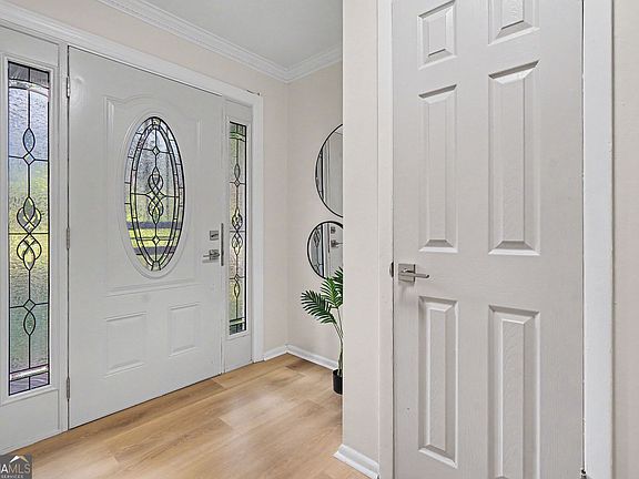 4th image of 3960 Wedgefield Cir