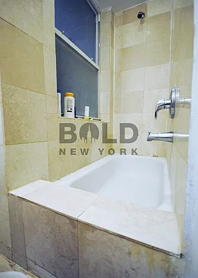 Rented by Bold New York | media 15
