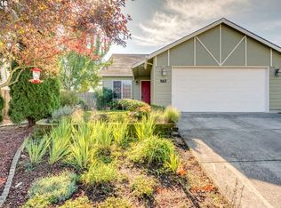 863 E 11th Ct, Lafayette, OR