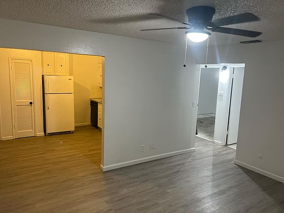 3rd image of 3038 N Vagedes Ave APT 3