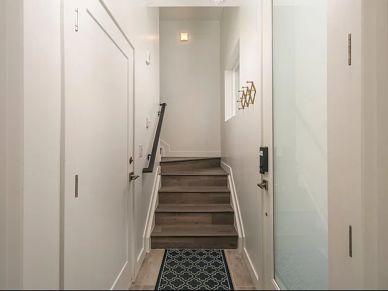 1616 N Irving St #44 — Photo 23