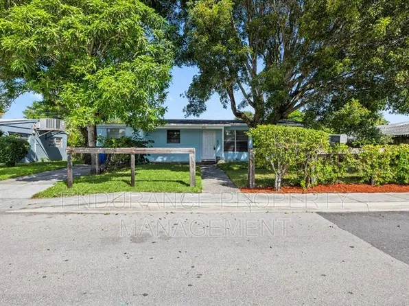 1130 W 23rd St, Riviera Beach, FL 33404
