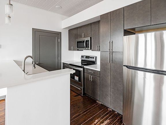 2nd image of 1711 E Main St #5202