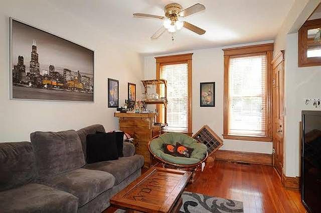 2nd image of 2122 W Charleston St APT 1F