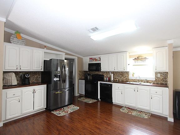 4th image of 2484 Cobia Ave