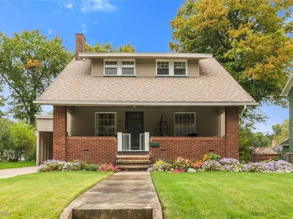 1117 Parkside Dr, Alliance, OH 44601
