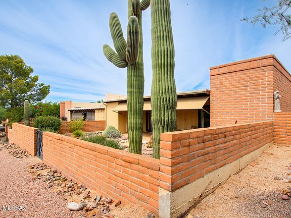 4th image of 2009 W Misty Hollow Ln