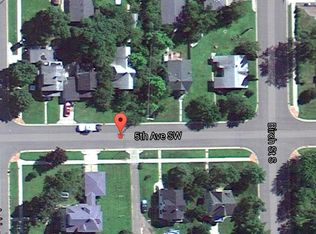 223 5th Ave SW, Cambridge, MN 55008