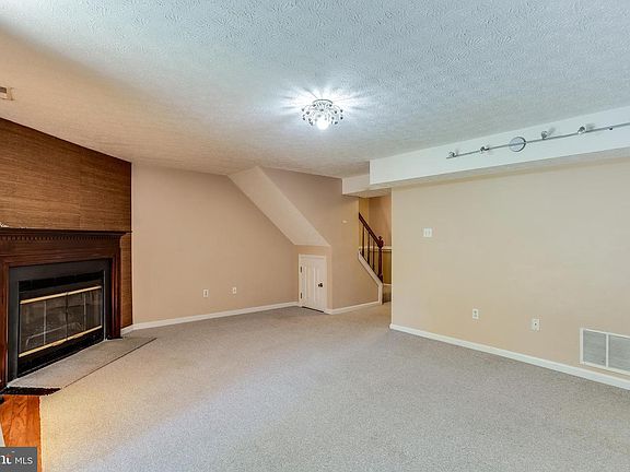 3rd image of 11802 Maren Ct