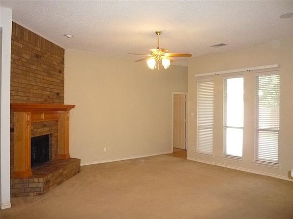 5th image of 5517 Petunia Dr