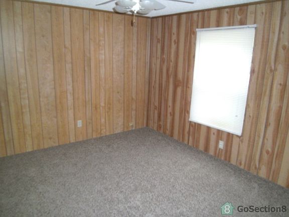 4th image of 158 Windyhill Ln