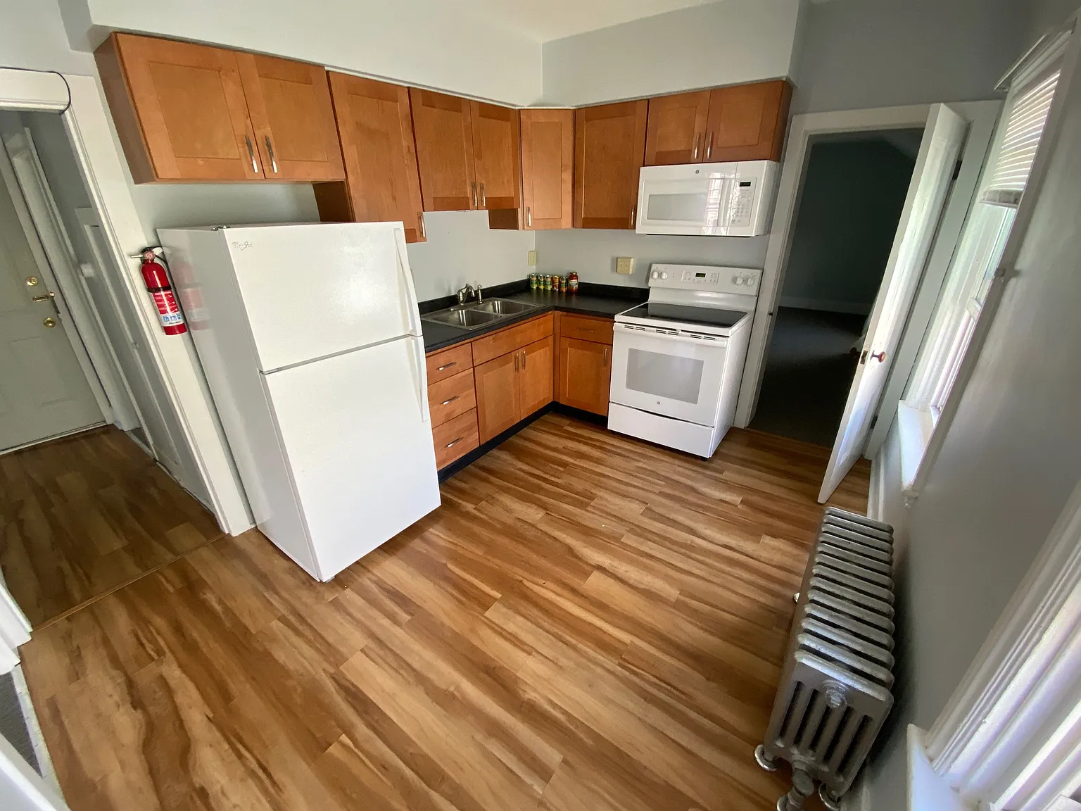 2 bed, $1,850 — Photo 3