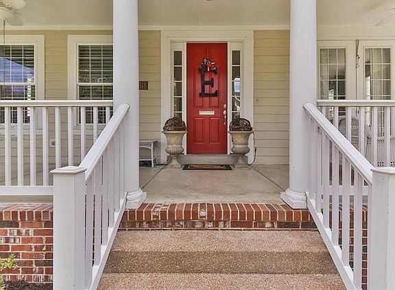 4th image of 618 Brookhaven Ct