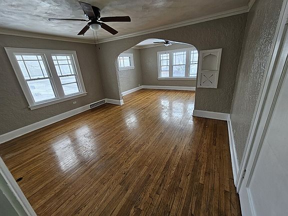 5th image of 1121 9th Ave #2E