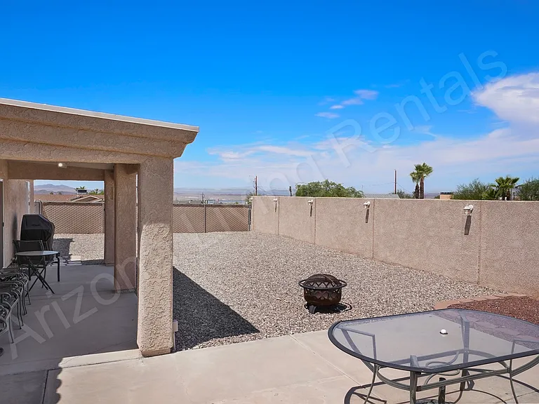 2665 Daytona Ave — Photo 26