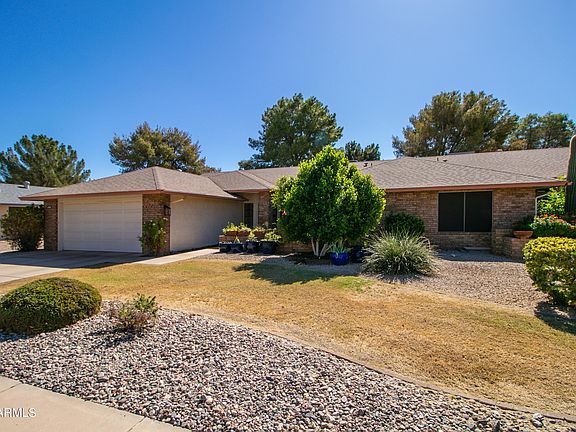 3rd image of 13719 W GREENVIEW Drive
