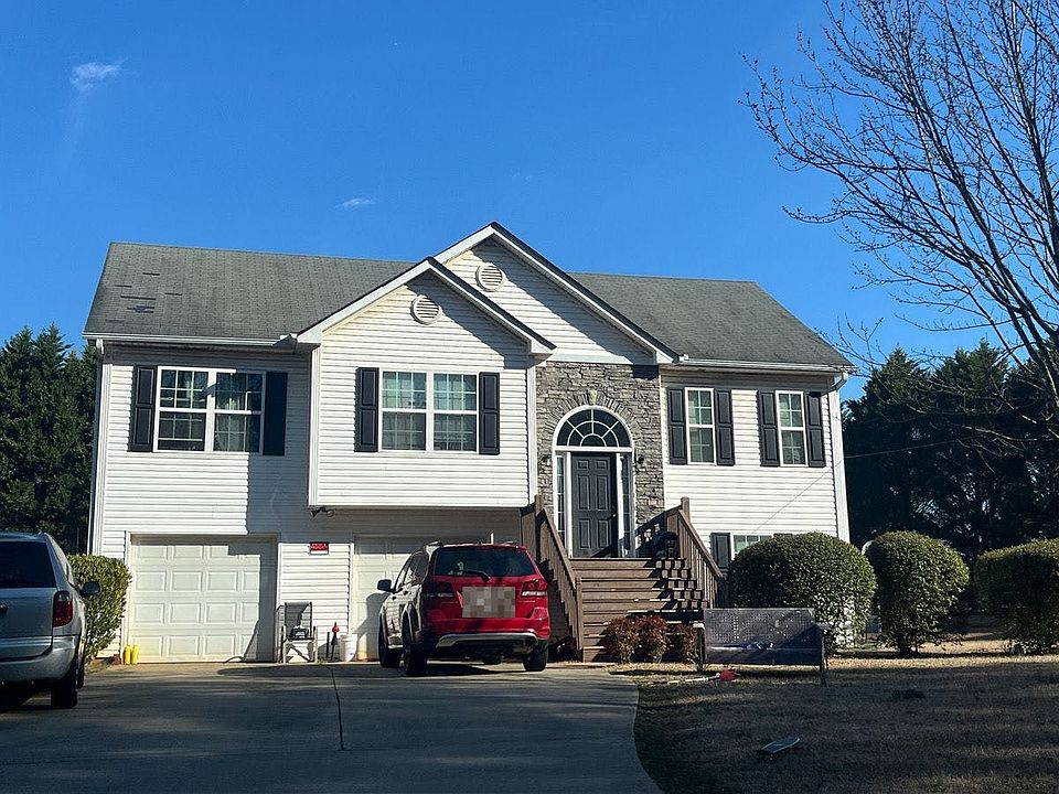 1st image of 520 Potts Rd SE