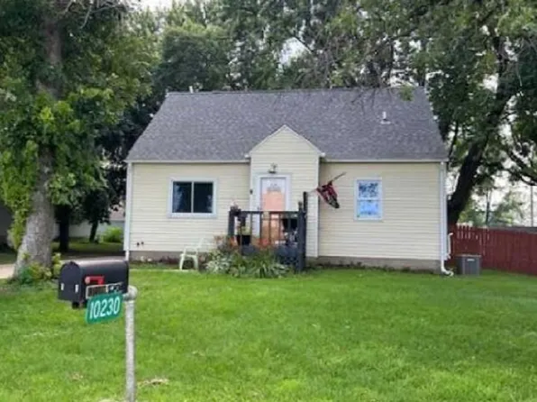 10230 Bixby Pl, Blooming Prairie, MN 55917