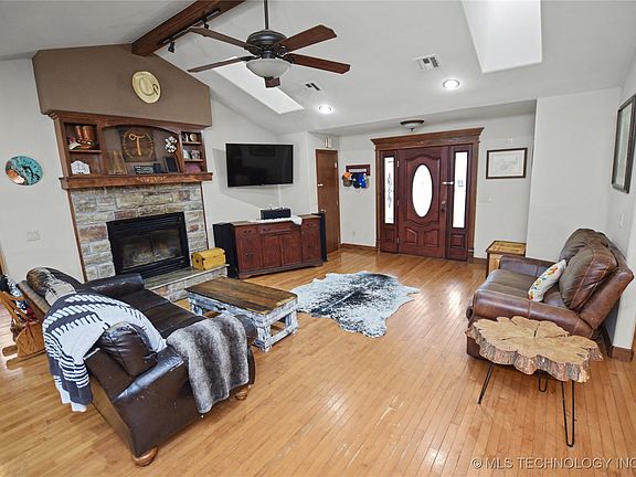 5th image of 16700 N Spears Rd