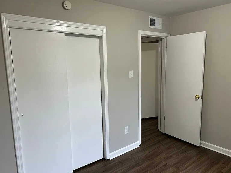 1296 Vicksburg Dr — Photo 13