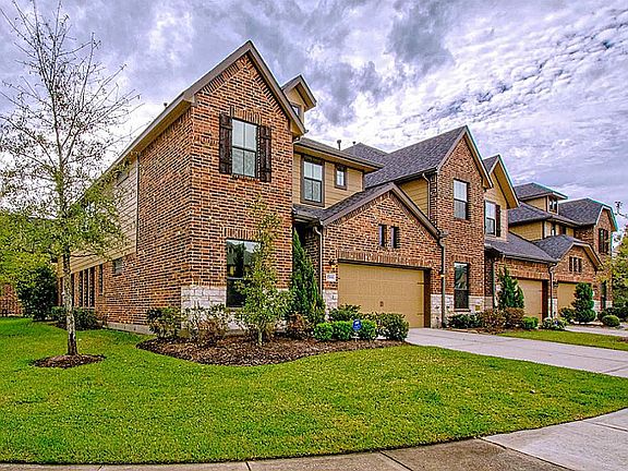 3rd image of 17906 Arapaho Hill Ln
