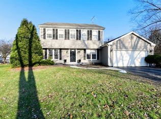 2142 Saber Ct, Naperville, IL 60565