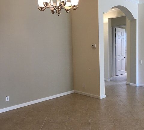 4th image of 159 NW Willow Grove Ave #0