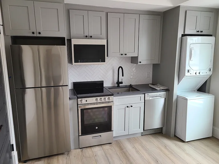 101 Gregory St #11 — Photo 5