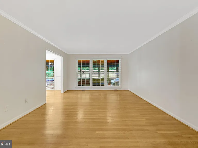 615 Kearney Ct SW — Photo 16