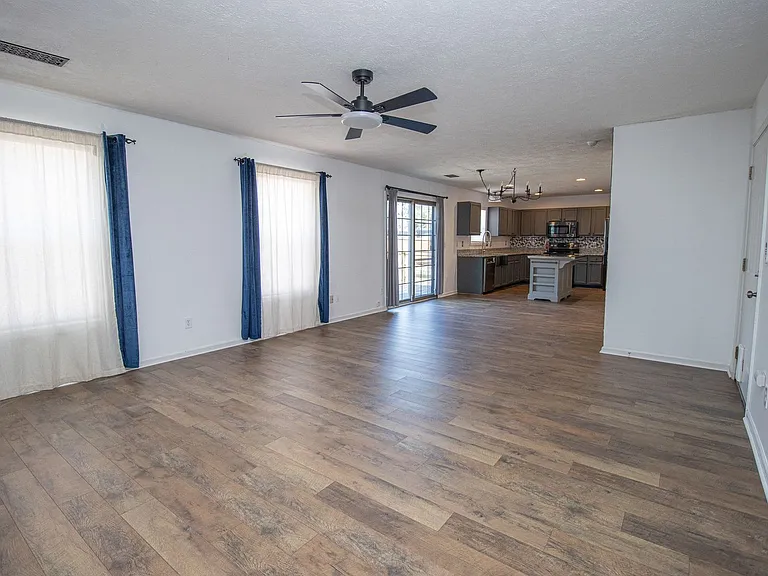 1473 Legion Dr — Photo 15