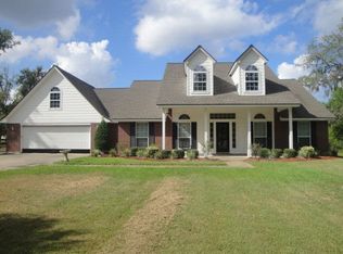 579 Westwood Rd #614, Angleton, TX 77515