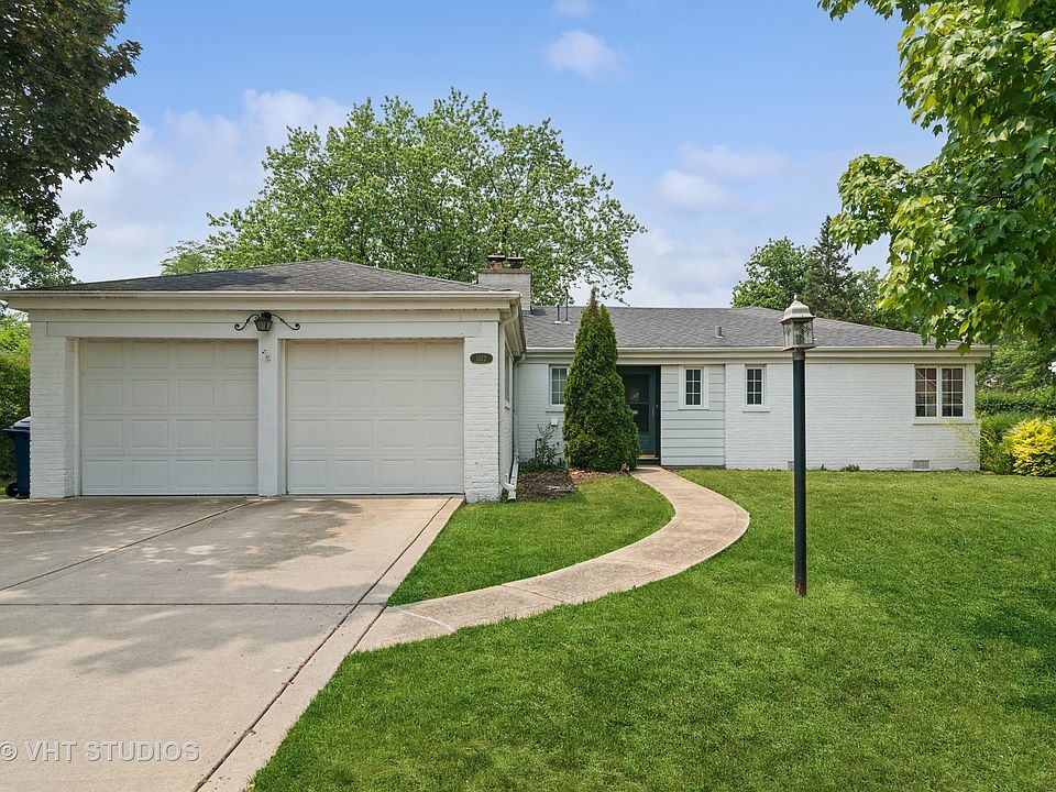 1st image of 1512 Robinhood Ln