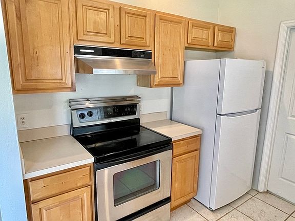 3rd image of 7273 NW 80th Ct