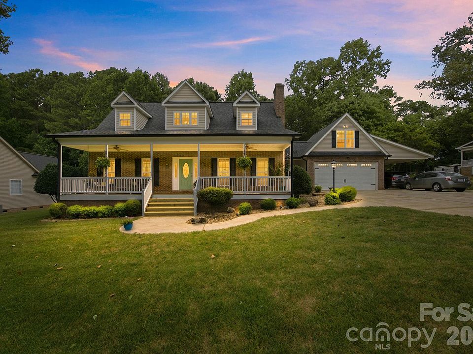 1st image of 7073 Ridgeway Rd