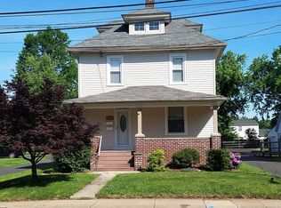 133 W Broad St, Hatfield, PA 19440