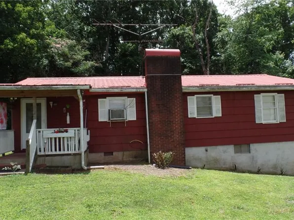 150 Beauty St, Elkin, NC 28621