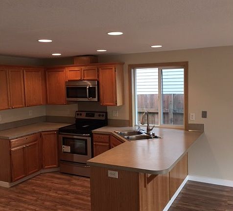 5th image of 12716 NE 51st St