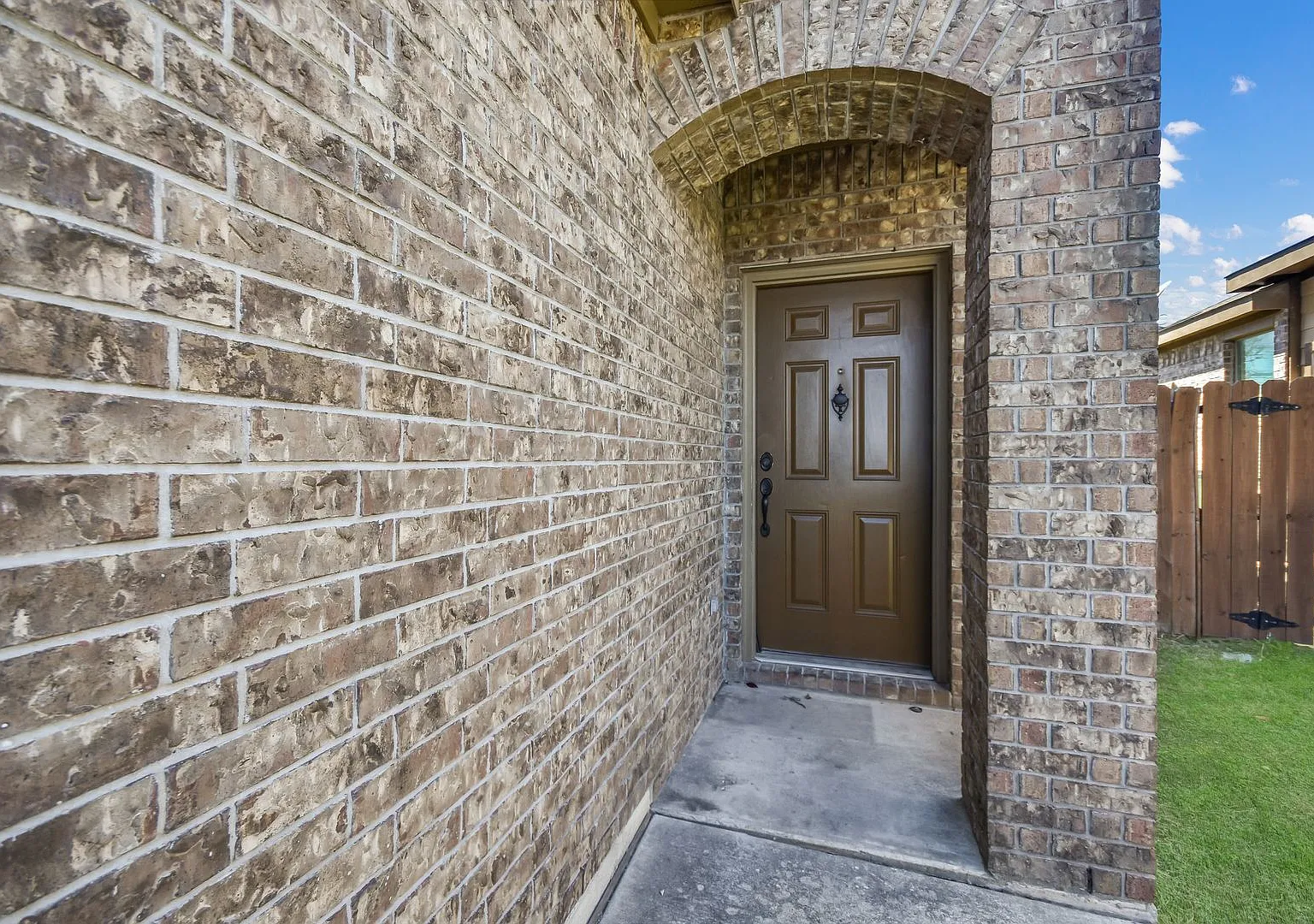 3 Bedroom Duplex Located In Hutto, Texas! — Photo 4