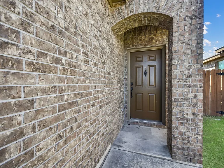 1420 Muirfield Bend Dr — Photo 4