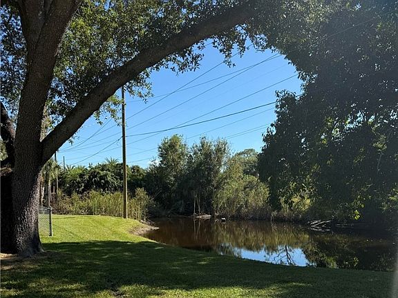 5th image of 17040 E Lake Dr
