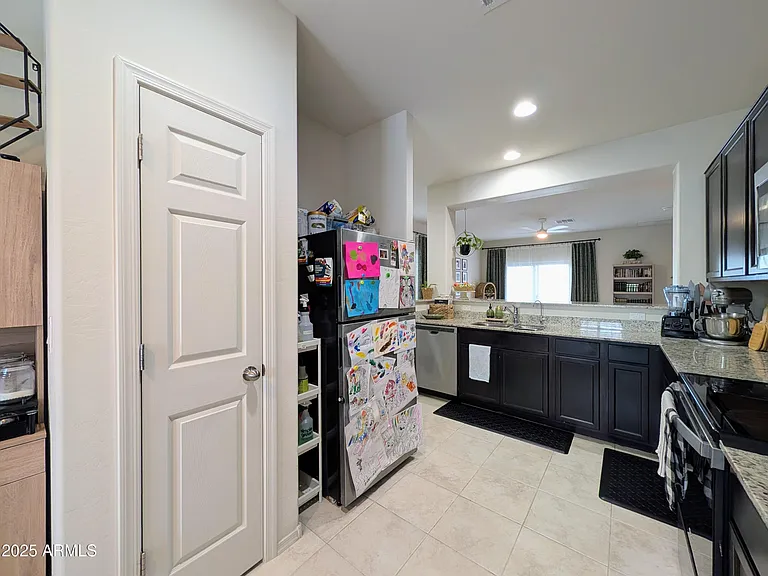 24458 W Verlea Dr — Photo 15