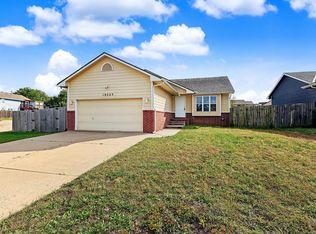 10323 E Mount Vernon Rd, Wichita, KS 67207